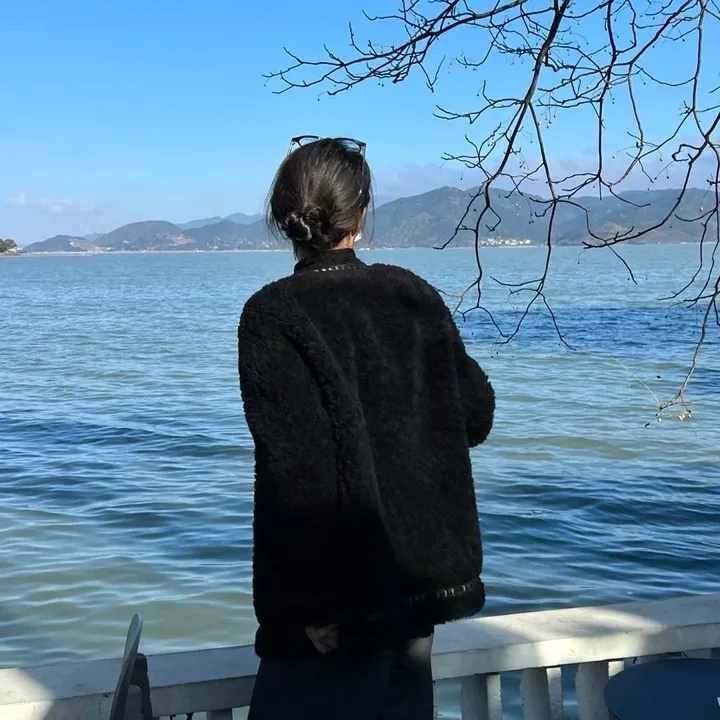 小红书做网红图被投诉有影响吗，小红书网红图被投诉？别慌，但后果可能比你想的严重！